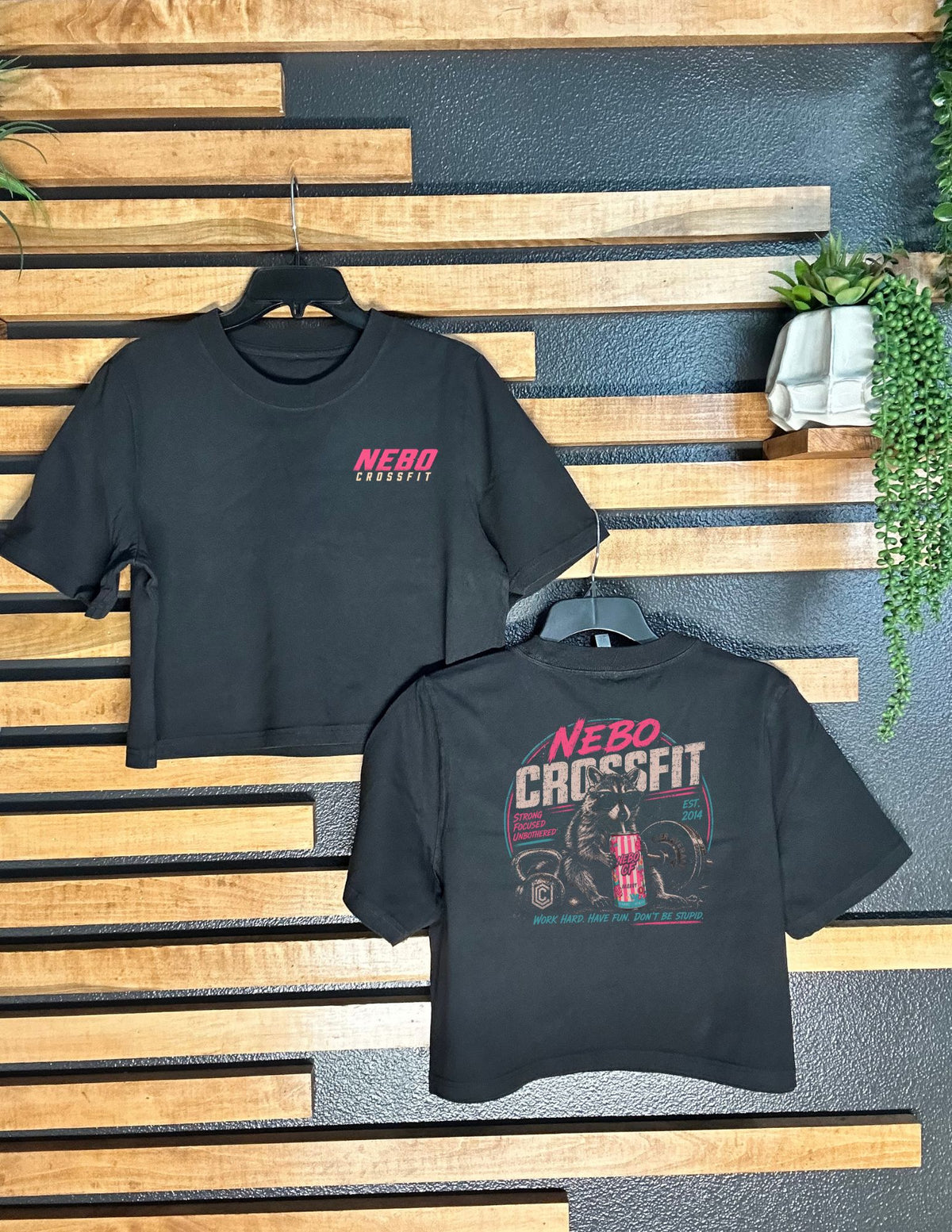 NEBO RACCOON CROP TOP