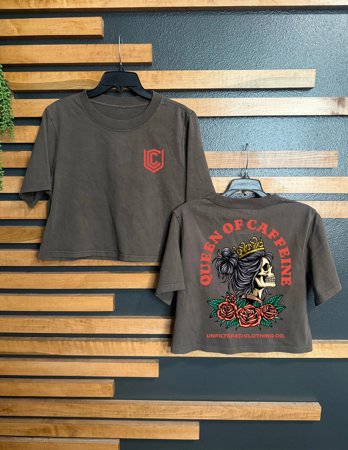 QUEEN OF CAFFEINE CROPPED TEE