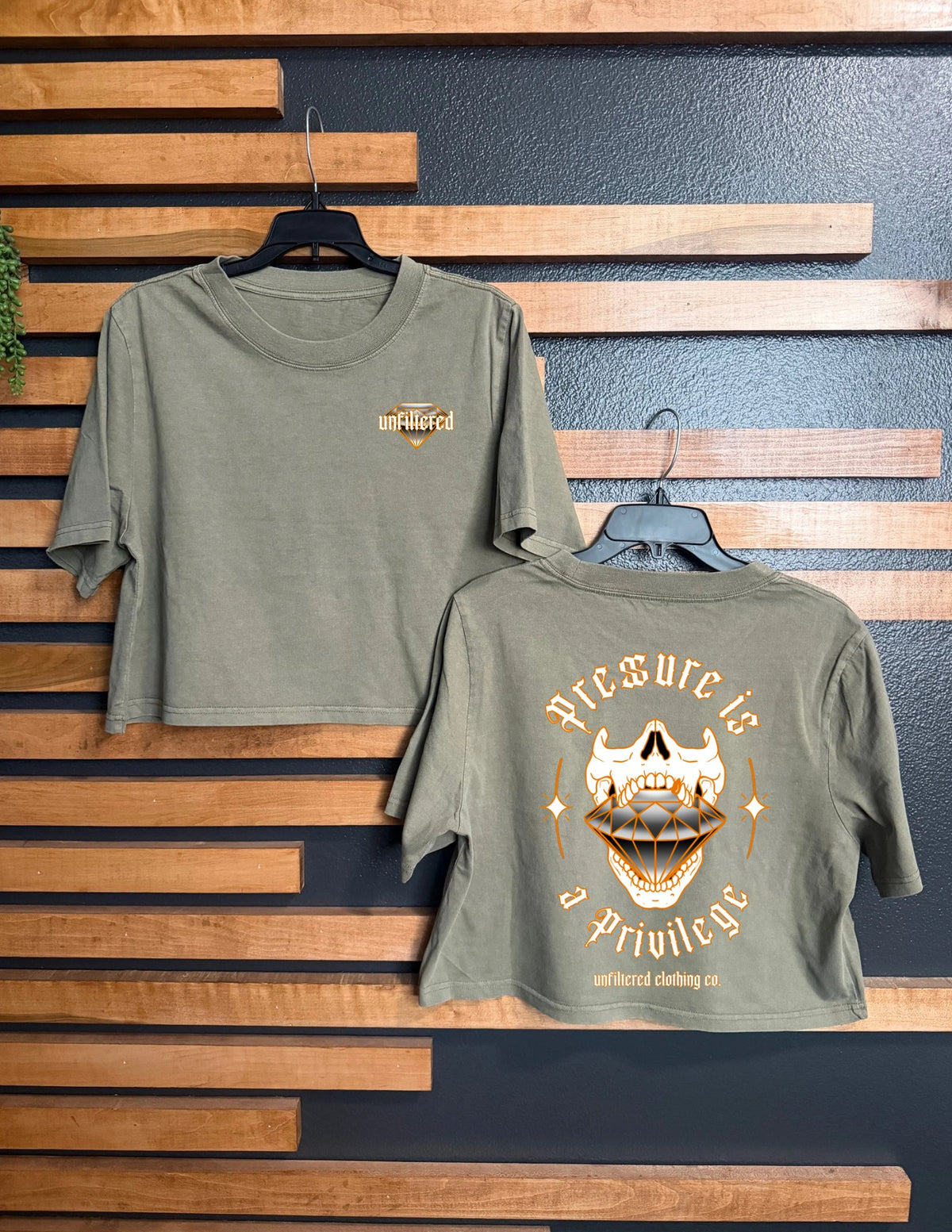 PRESSURE CROPPED TEE