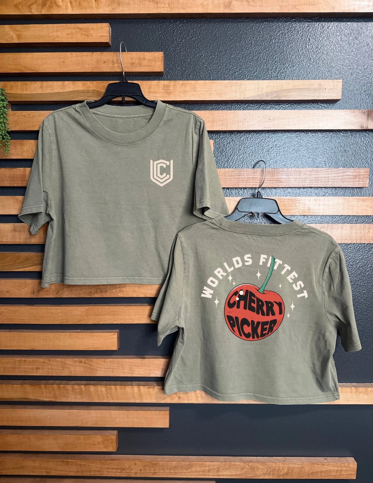 CHERRY PICKER CROPPED TEE