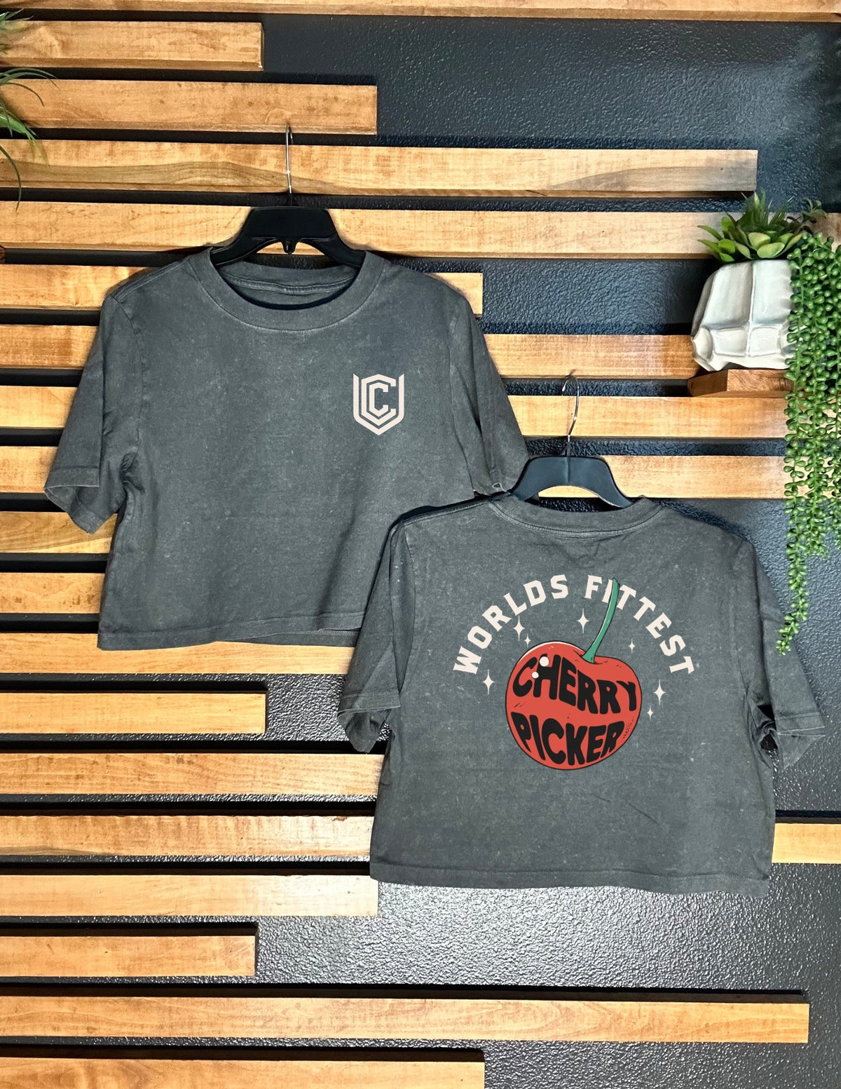 CHERRY PICKER CROPPED TEE