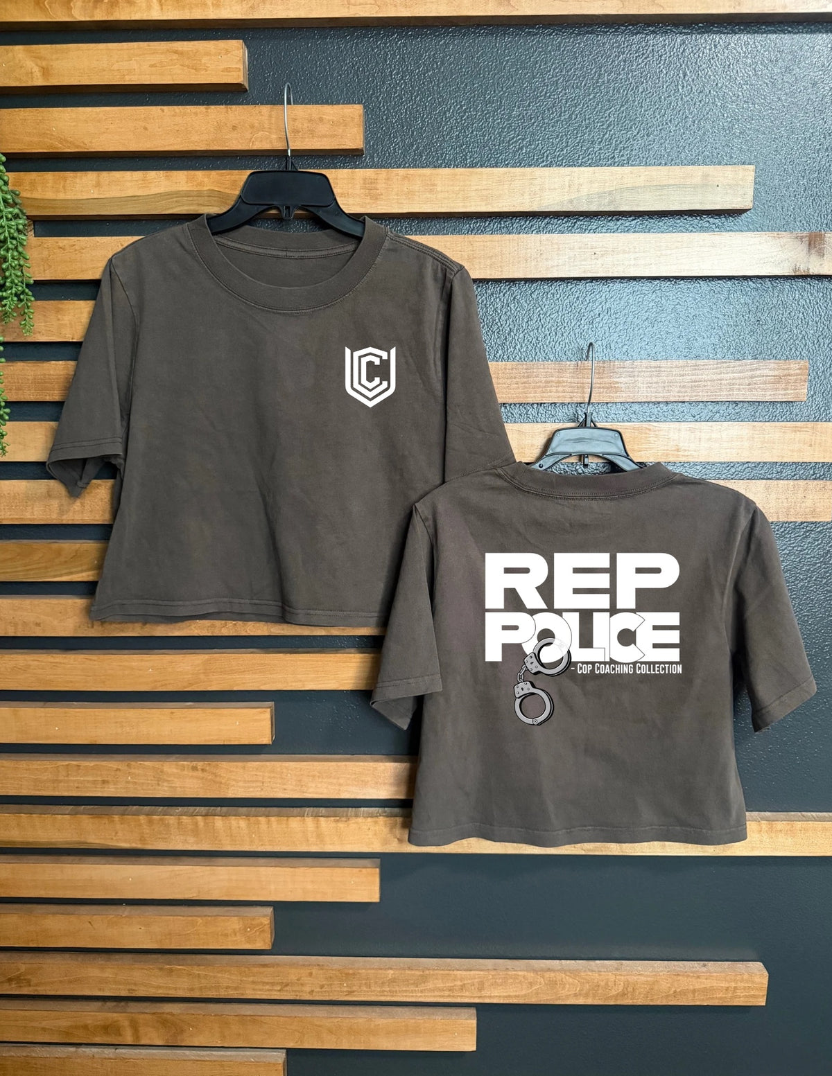 REP POLICE CROP TEE