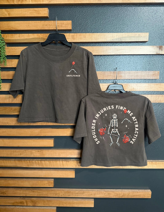 SHOULDER INJURIES FIND ME ATTRACTIVE CROPPED TEE