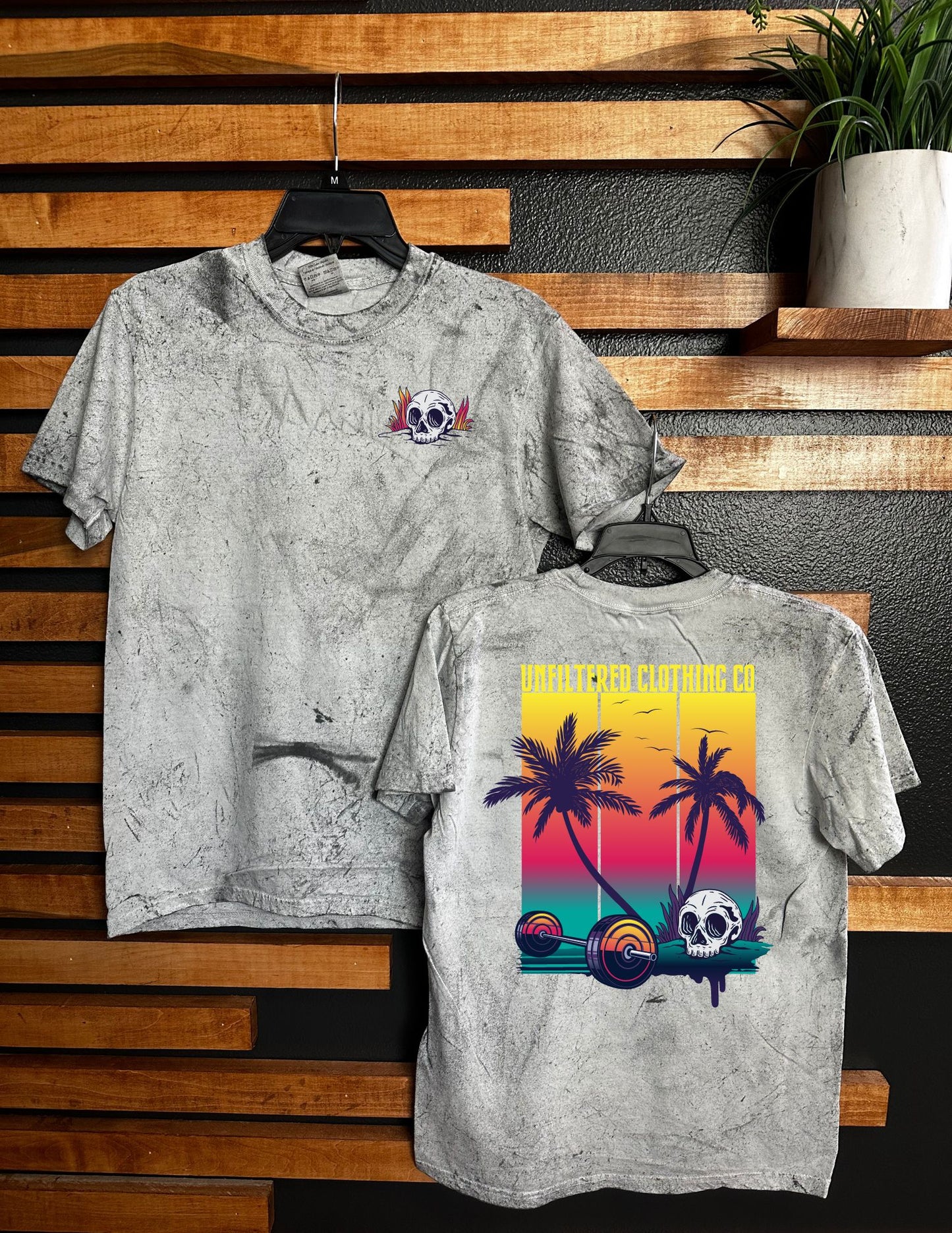 BEACHIN UNISEX TEE