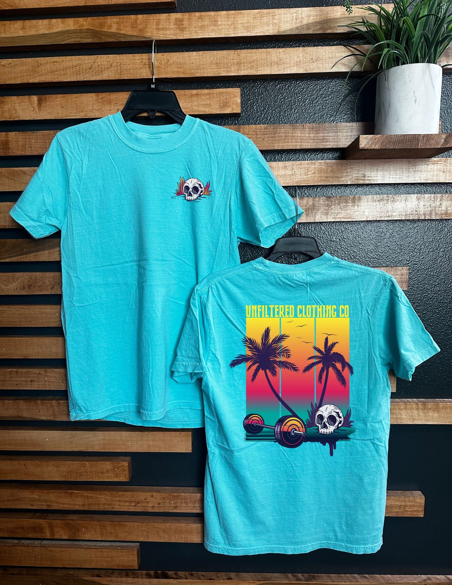 BEACHIN UNISEX TEE